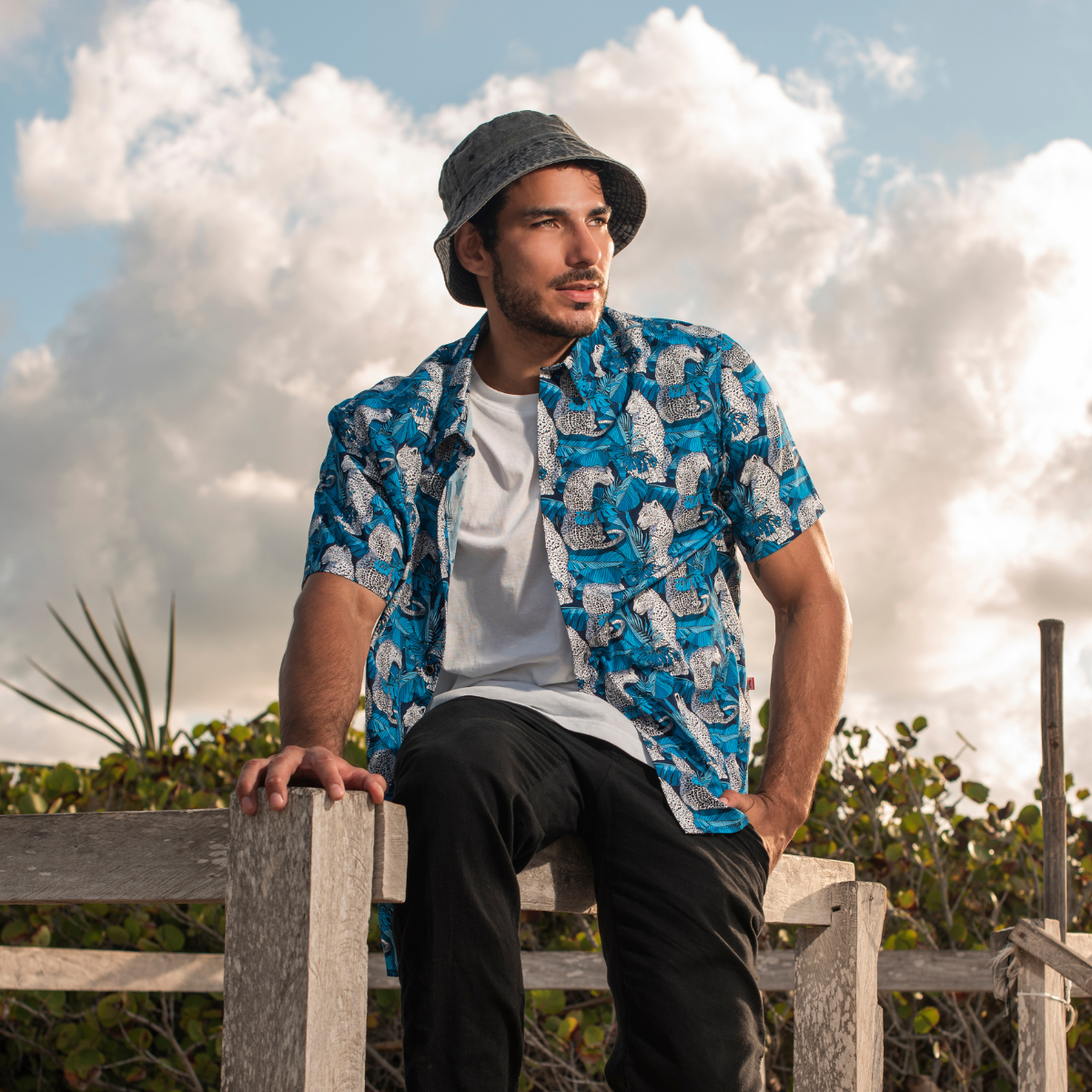 Camisa hawaiana manga corta Yaguar