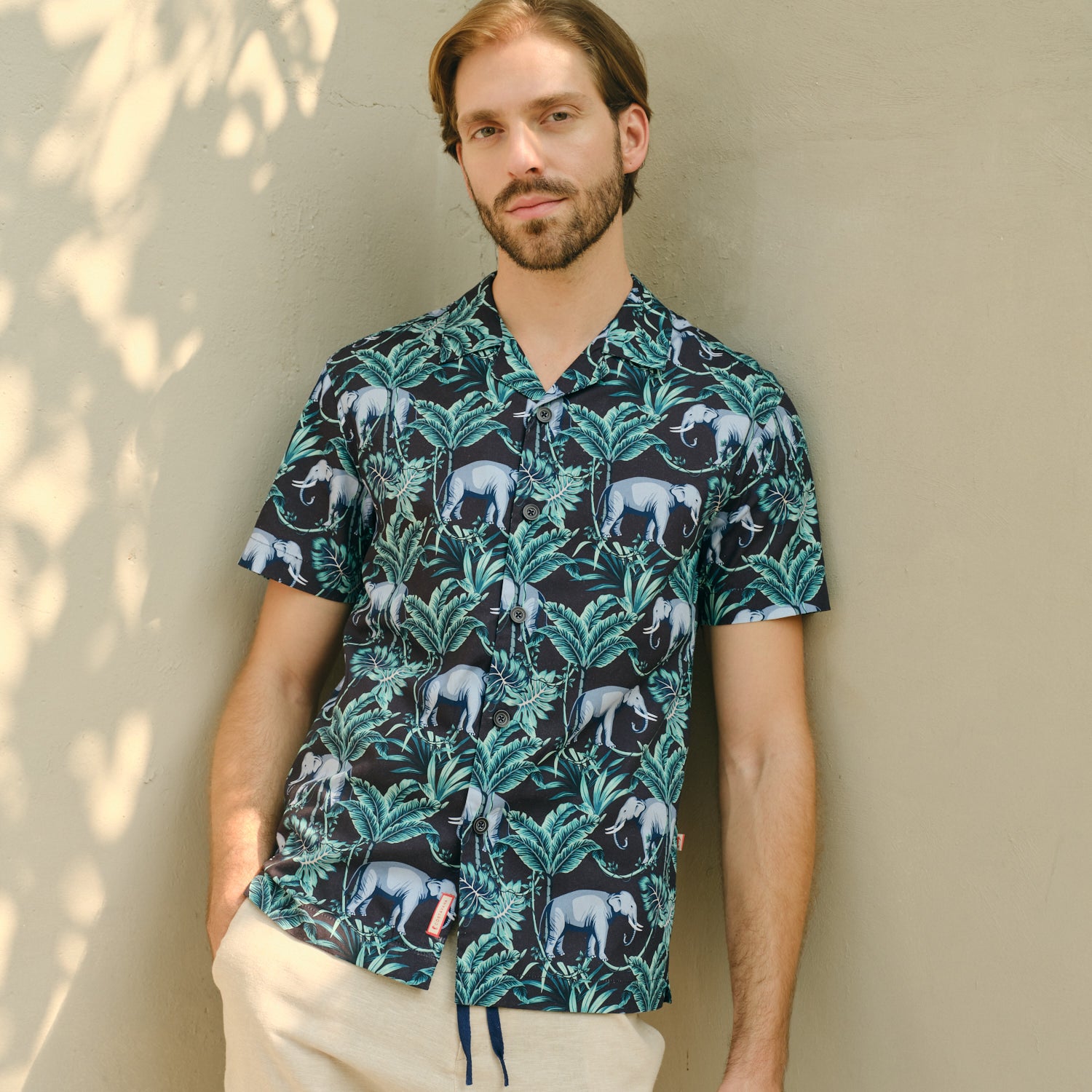 Camisa hawaiana manga corta Paquidermo