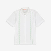 Guayabera blanca manga corta con bordado verde