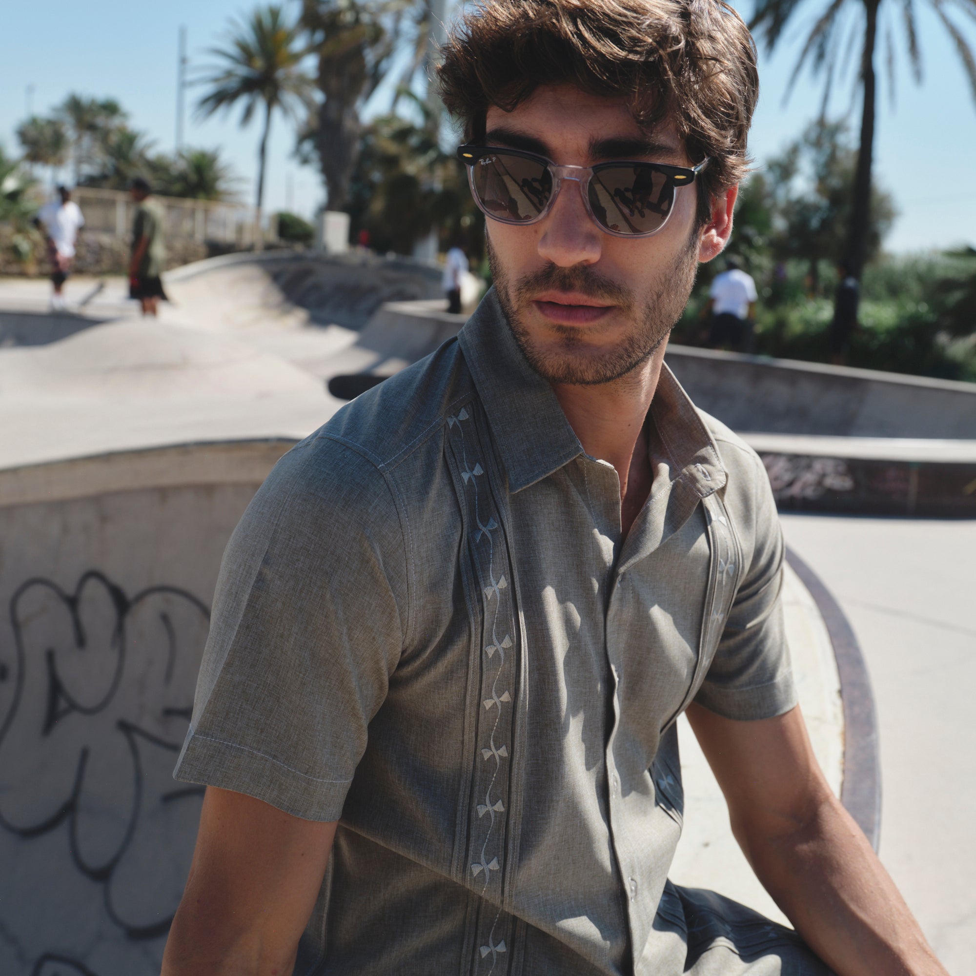 Camisa guayabera manga corta Calypte
