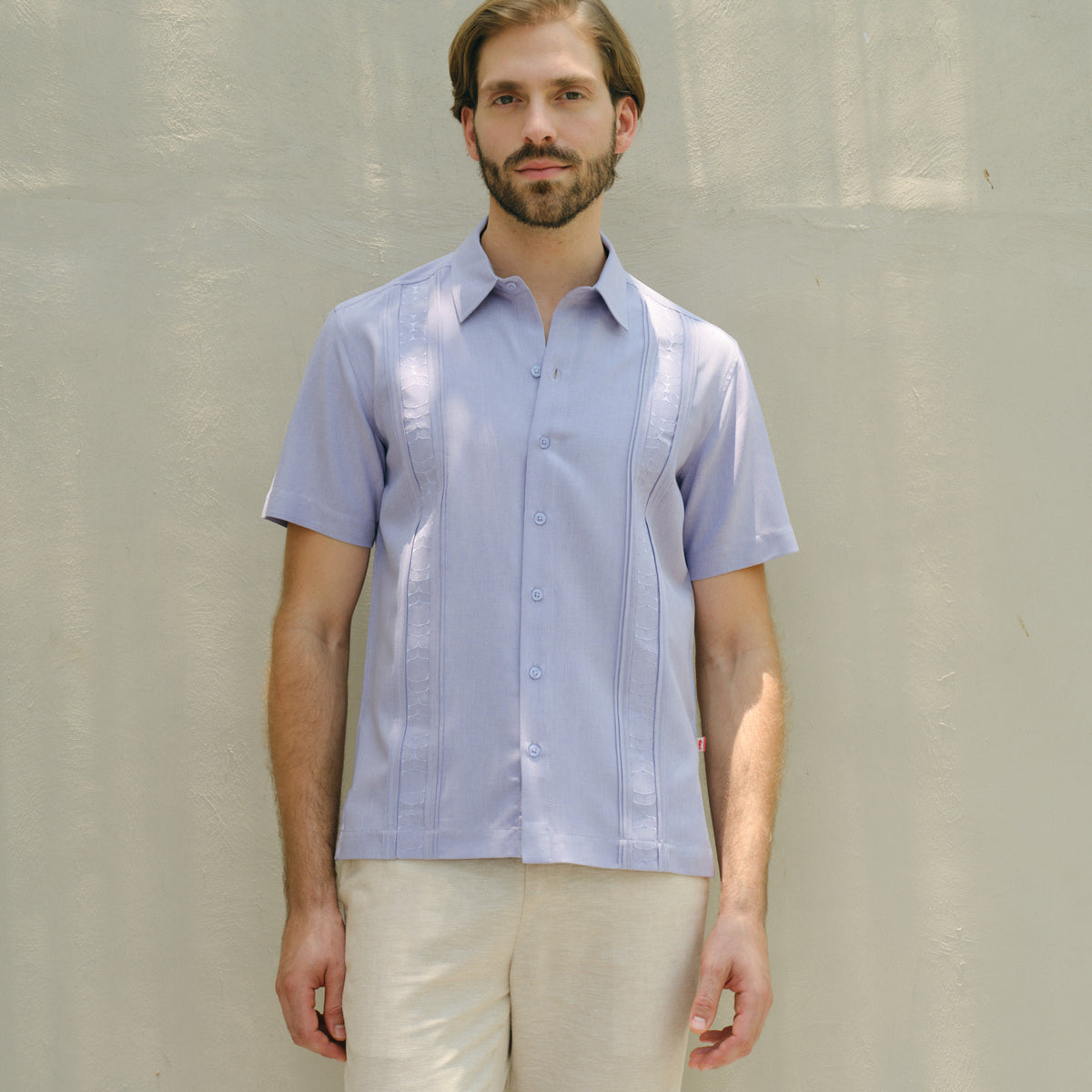 camisa guayabera casual para hombre turron frontal 